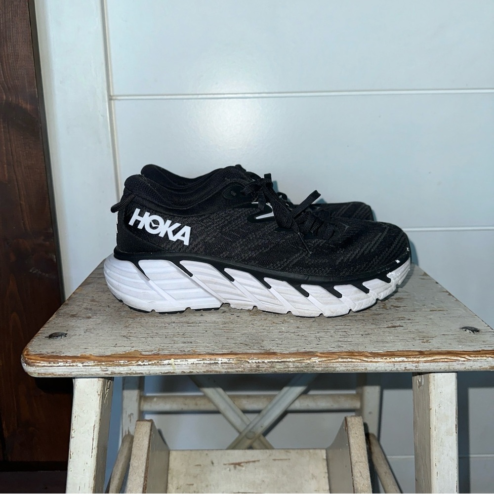 Hoka One One Women's Gaviota 4 WIDE Sz US 7.5 D UK 6 BWHT 1123201 Running Shoes